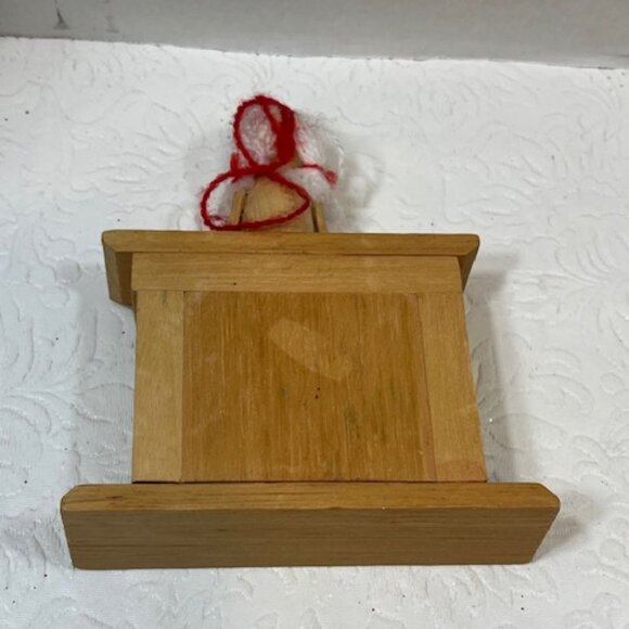 VTG Handmade Wooden Fireplace w/Girl Doll Sitting on Mantle Christmas Ornament - Picture 10 of 11